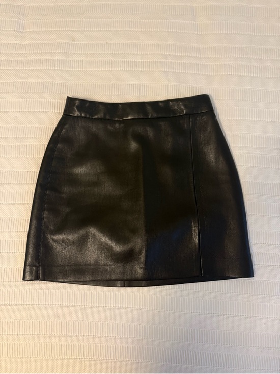 Wilfred Dresses & Skirts - Wilfred Black Faux Leather Mini Skirt - Aritzia